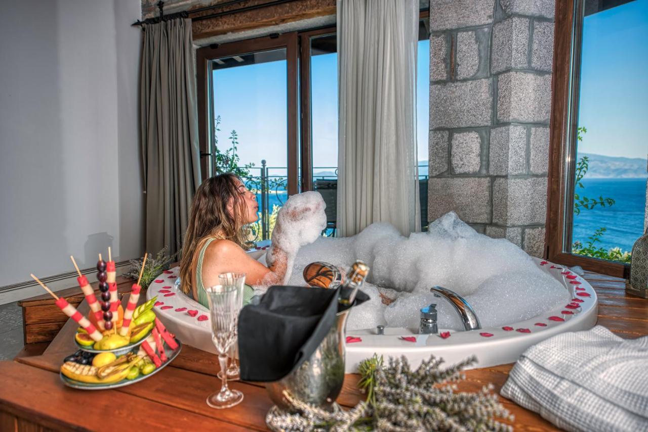 Assos Dionysos Special Class Hotel Adults Only 12 Years מראה חיצוני תמונה